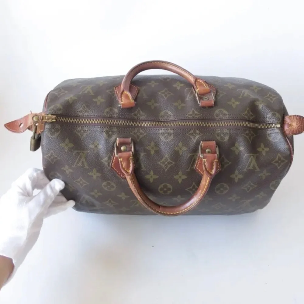 Authentic Louis Vuitton Speedy 35 Monogram Handbag - Picture 9 of 16